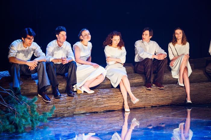 Как разобраться в первых чувствах? Metro оценило спектакль "Десять посещений моей возлюбленной"