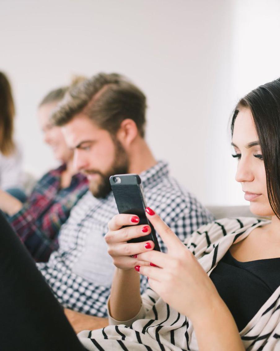 Зависимость от гаджетов делает детей более тревожными