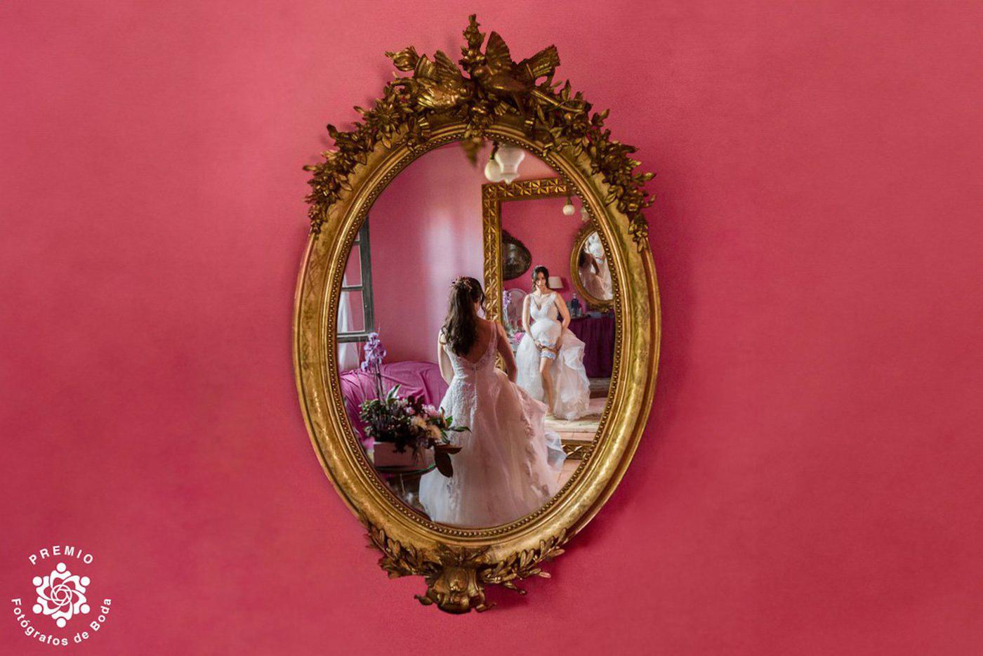 "Если вы ищете человека, который изменит вашу жизнь, посмотрите в зеркало".