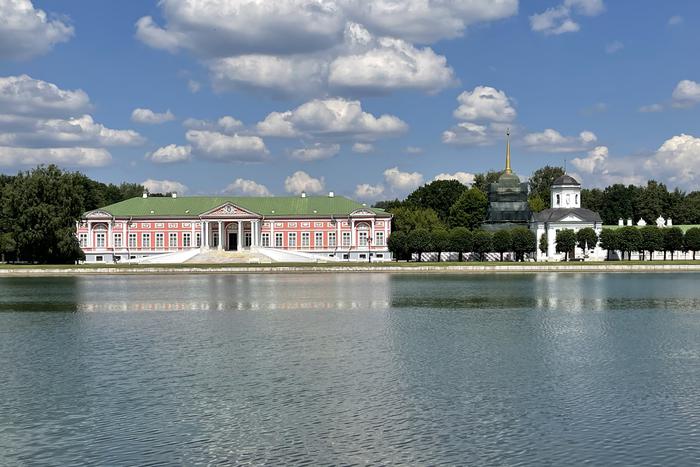 Москвичам и жителям Подмосковья рассказали о погоде в выходные