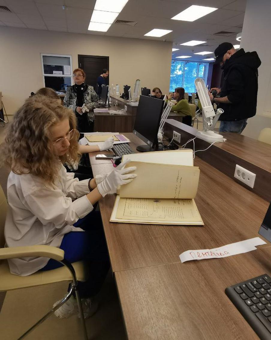 Школьники и студенты столичных колледжей доказали уникальность архивных документов