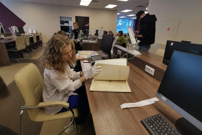 Школьники и студенты столичных колледжей доказали уникальность архивных документов