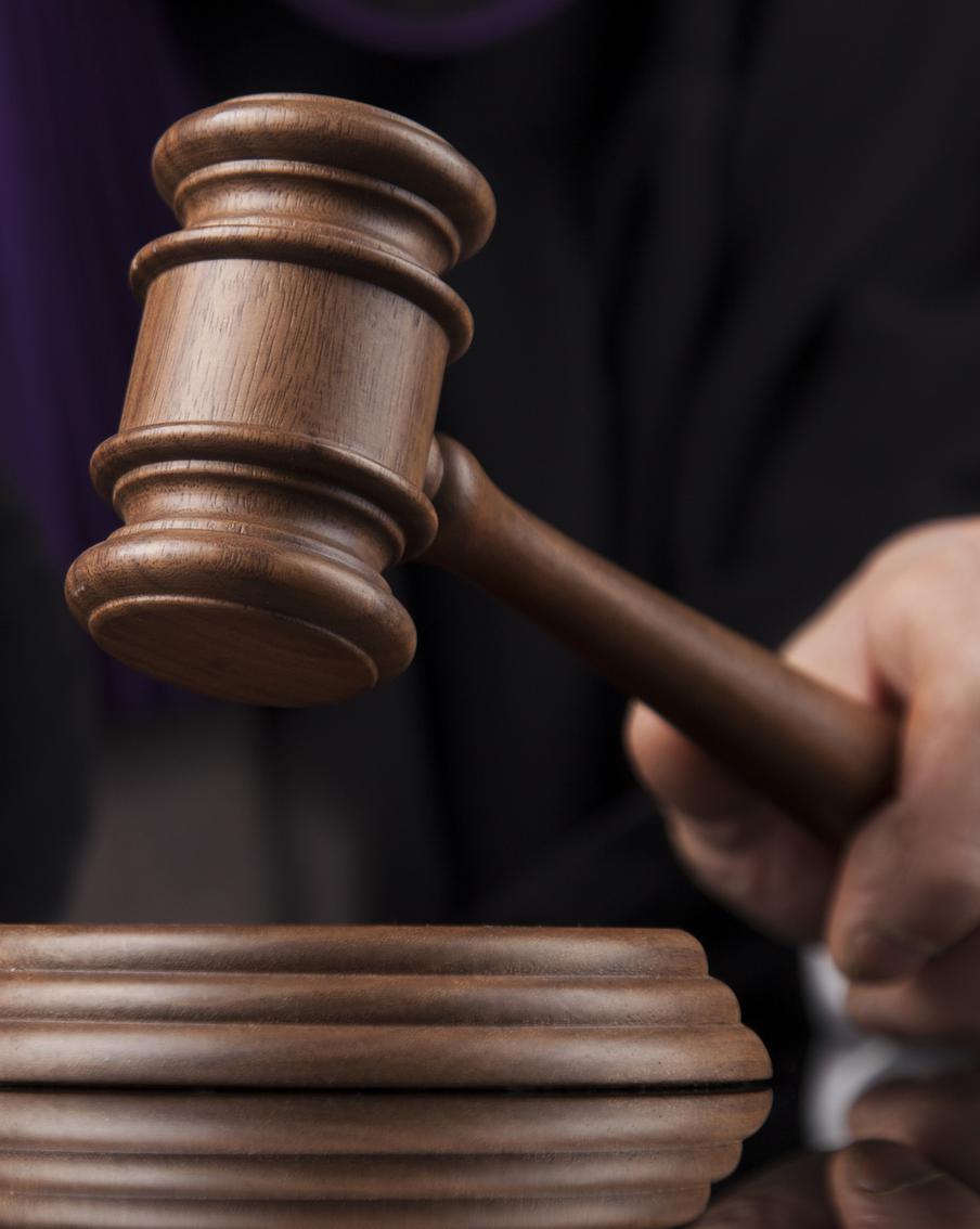 Суд заочно арестовал феминистку Маршенкулову