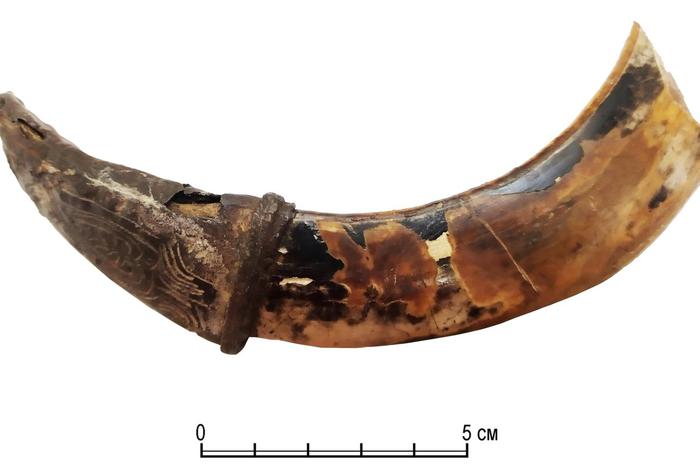 Российские археологи изучили необычный древний амулет. Какие вообще обереги делали наши предки?