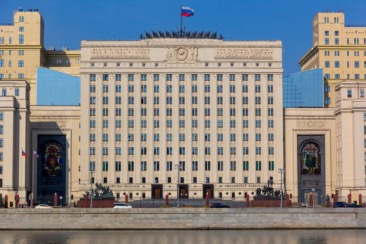 Более 60 беспилотников были сбиты над российскими регионами в ночь на воскресенье