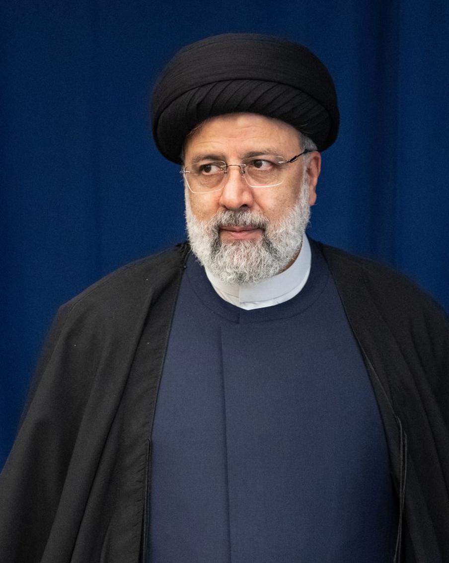 СМИ: на месте крушения вертолёта Раиси не нашли выживших