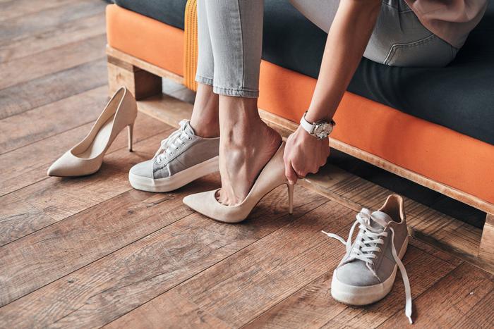 11 лайфхаков, которые помогут купить по-настоящему удобную обувь