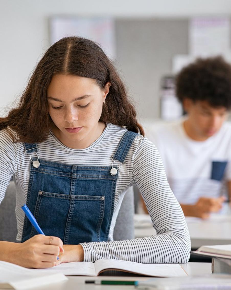 Не сдашь, домой не приходи: Как понять, принять и поддерживать друг друга во время ЕГЭ