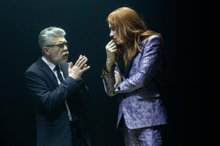 Театр имени Моссовета представил свою версию пьесы Мольера "Тартюф". Оригинальность трактовки удивит зрителей