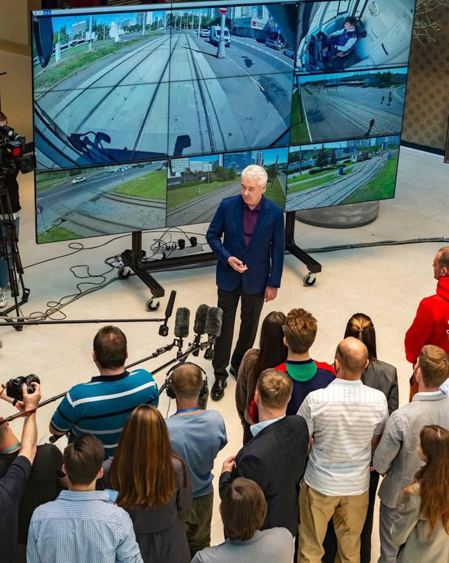 Мэр Москвы Сергей Собянин дал старт испытаниям первого в России беспилотного трамвая