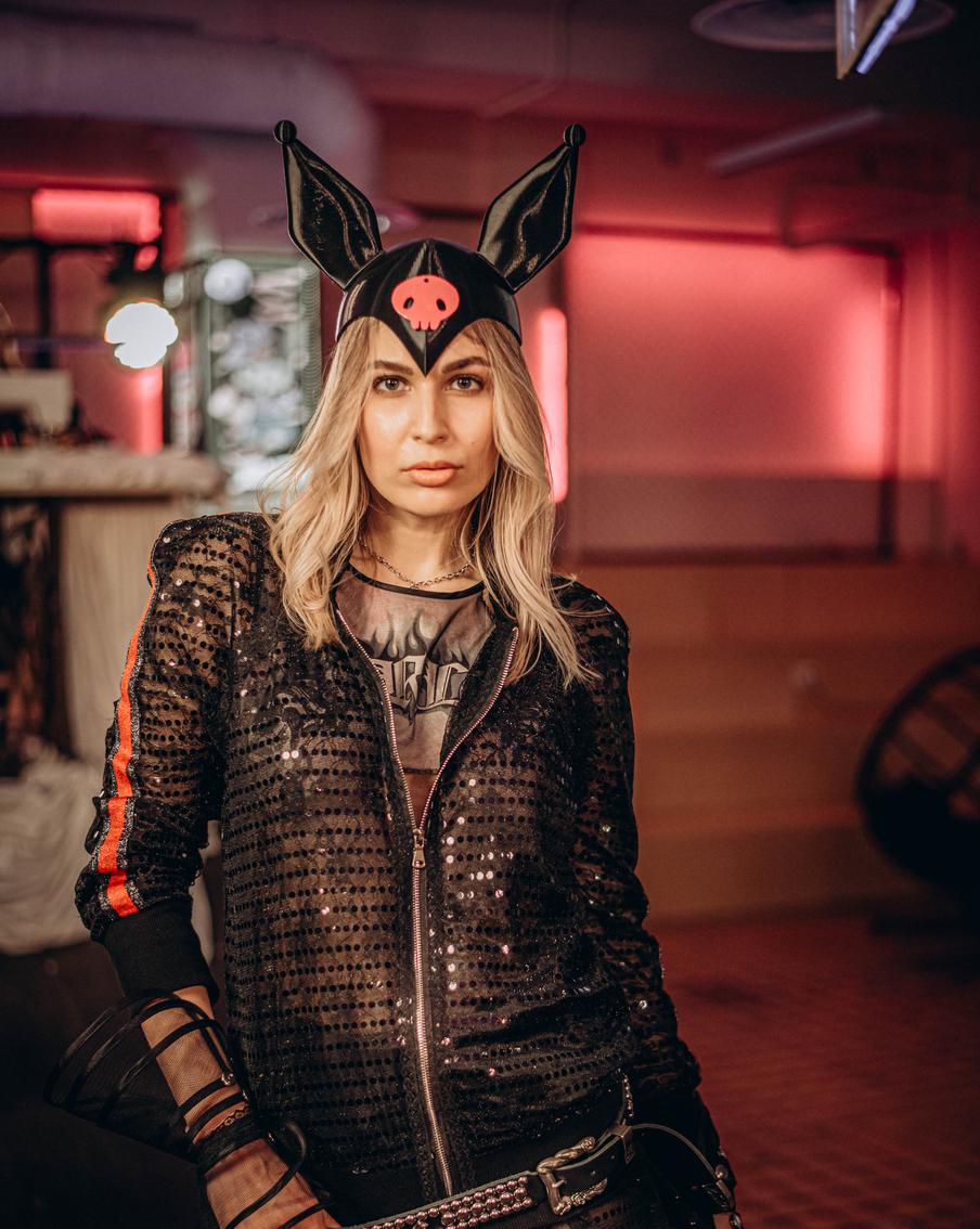 Платья для показа мод разрабатывали и создавали 14 студентов 