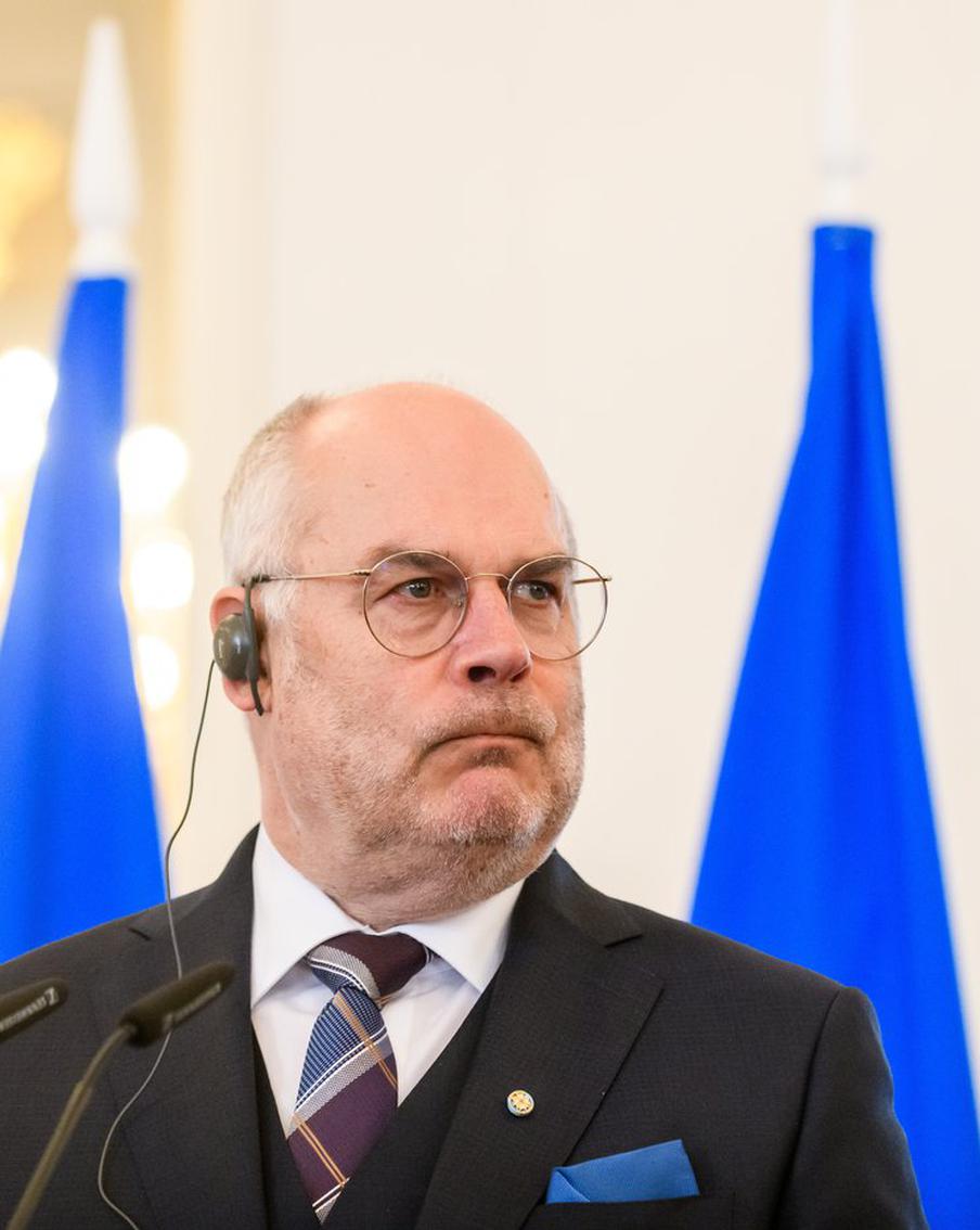 Президент Эстонии заявил, что не будет закрывать границу с Россией ввиду отсутствия необходимости в этом