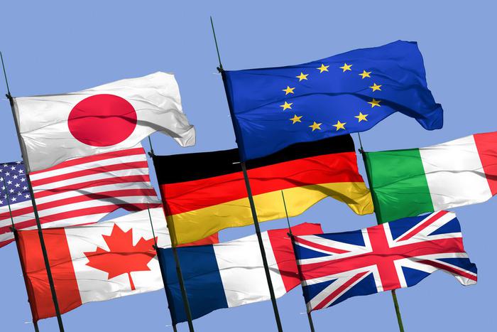 "Большая семёрка" и Евросоюз ищут способы ограничить российский аналог SWIFT в рамках новых санкций