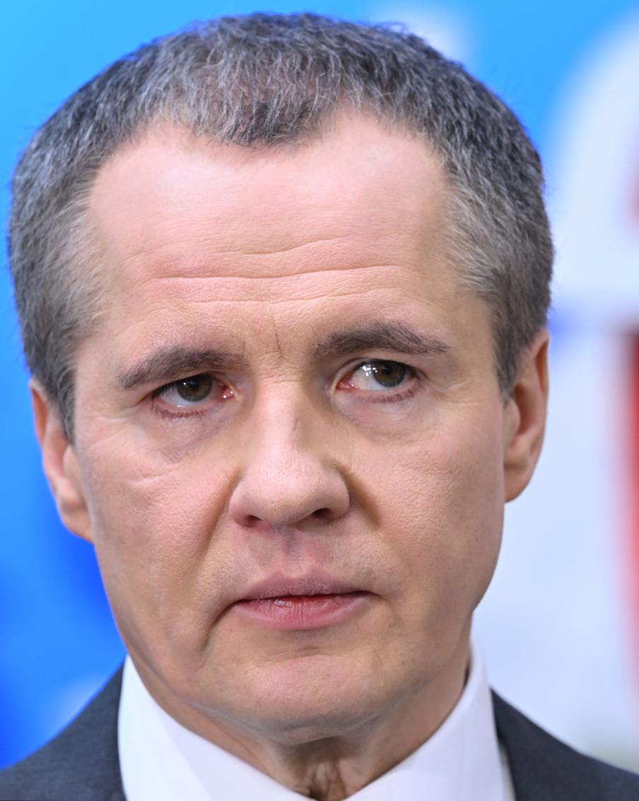 Над Белгородом сразу же после отмены ракетной тревоги силами ПВО были сбиты несколько воздушных целей