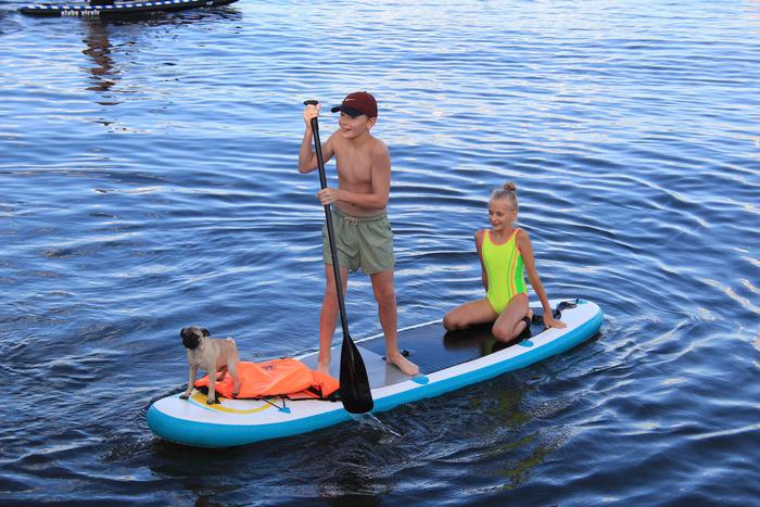 Волейбол, стретчинг, зумба: На городских пляжах Москвы пройдут бесплатные тренировки