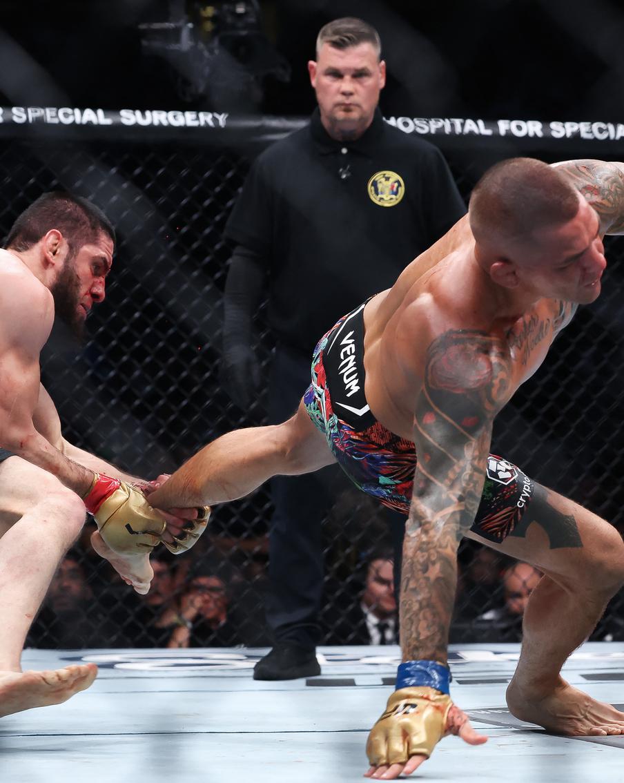 Россиянин Махачев хочет ещё один чемпионский пояс