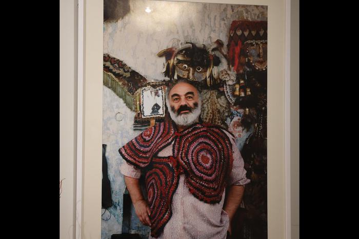 "Кадр века" может выйти и на простеньком "Зените". Выставка к 100-летию Сергея Параджанова открылась в Москве