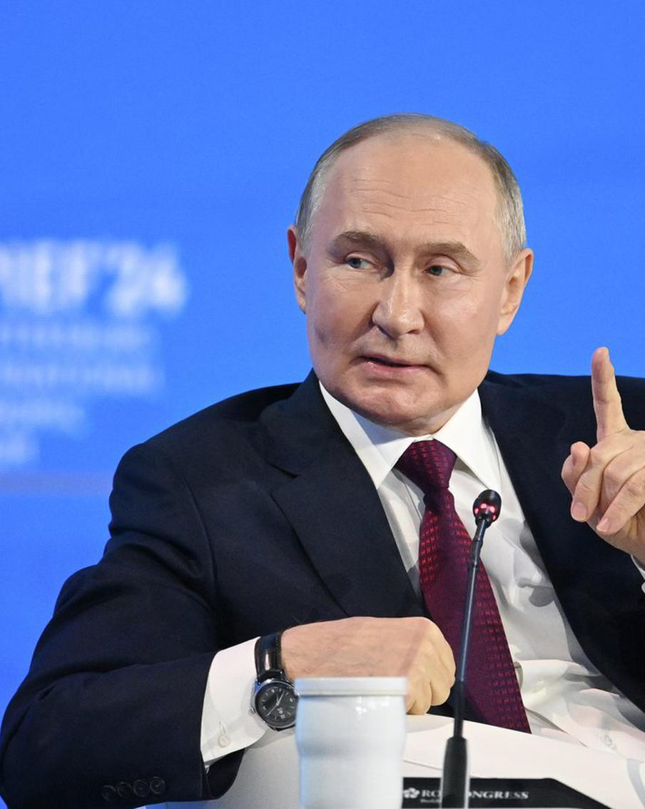 Пенсии, мобилизация, США: о чём говорил Путин на ПМЭФ