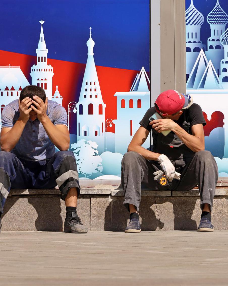 Рособрнадзор проверит 13 экзаменующих мигрантов вузов