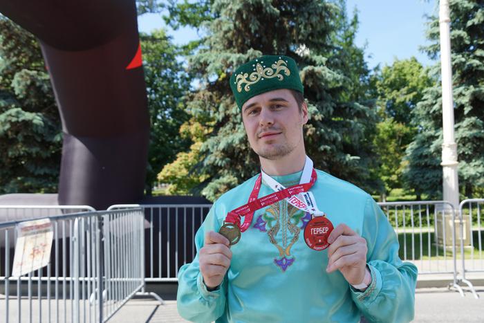 Журналист Metro пробежал 10 км в татарском костюме