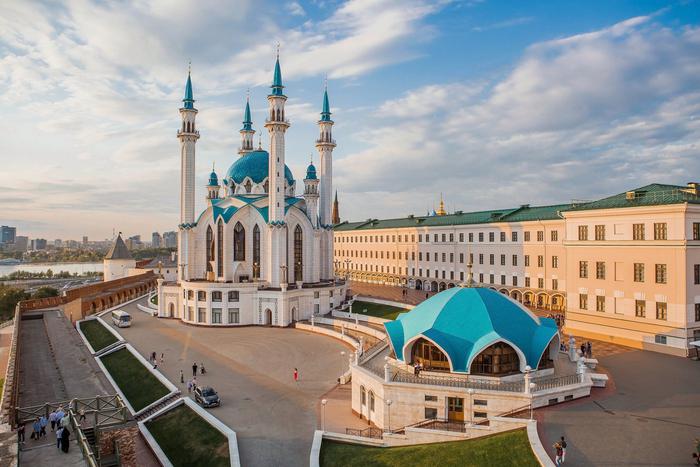 В аэропорту Казани временно ограничили приём и отправку рейсов