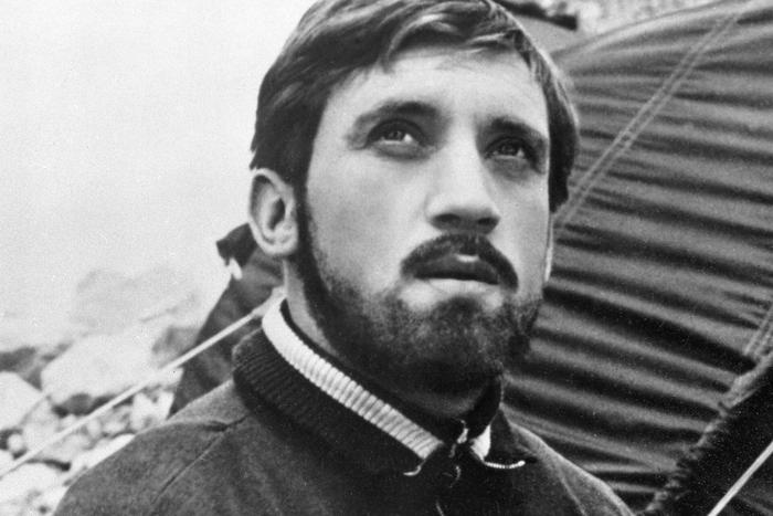 Анонимные алкоголики ищут Бога и смысл жизни. Психиатр-нарколог комментирует популярное сообщество