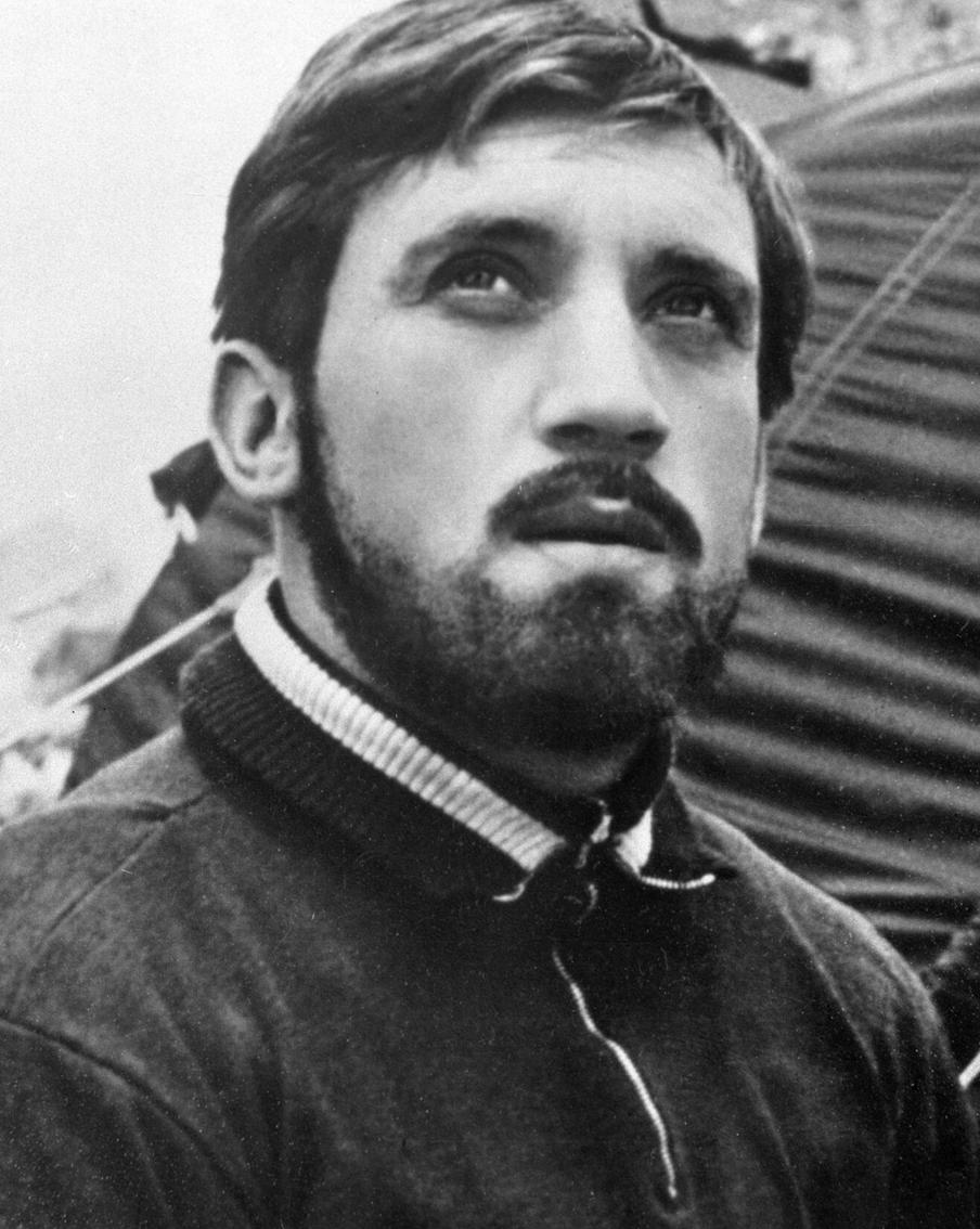 Анонимные алкоголики ищут Бога и смысл жизни. Психиатр-нарколог комментирует популярное сообщество