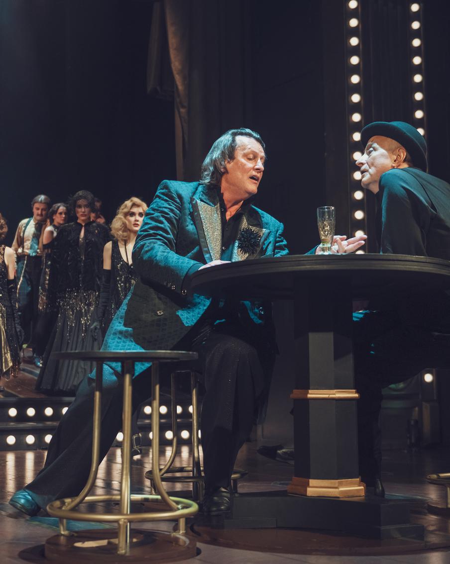 В "Ленкоме" состоялась премьера спектакля "Кабаре Пушкин", приуроченная к 225-летию поэта