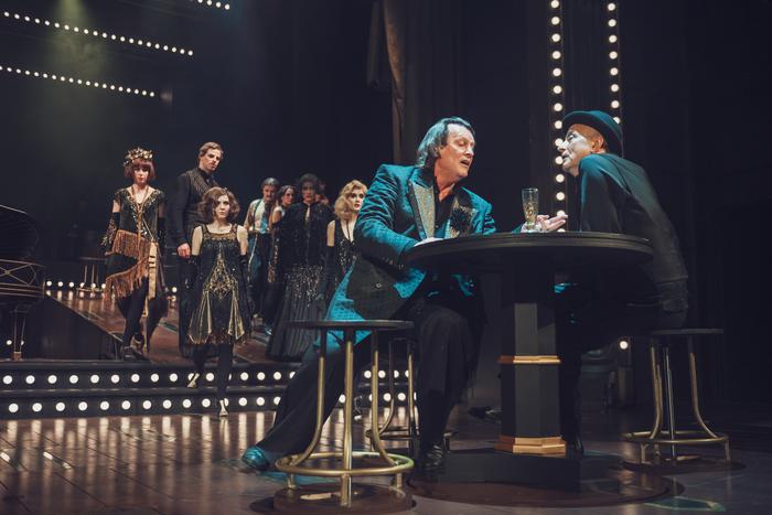 В "Ленкоме" состоялась премьера спектакля "Кабаре Пушкин", приуроченная к 225-летию поэта