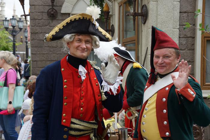 На фестивале "Времена и эпохи" можно зарядить ружьё XVIII века