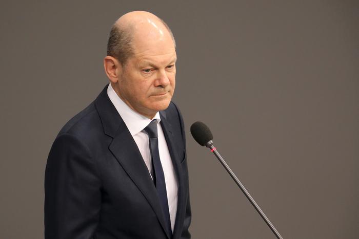 Канцлер Германии выступил за возобновление диалога с Путиным при наличии предметных тем для обсуждения