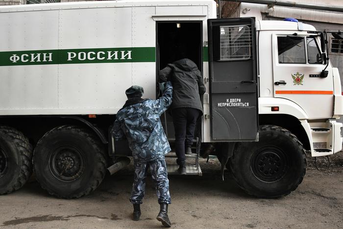 Два сотрудника ФСИН взяты в заложники в ростовском СИЗО подозреваемыми по "террористическим" статьям