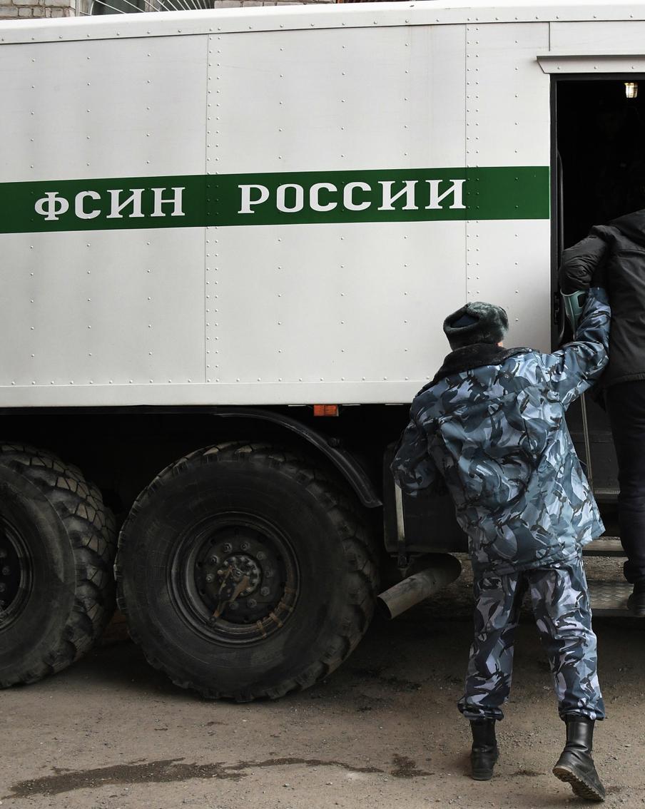 Два сотрудника ФСИН взяты в заложники в ростовском СИЗО подозреваемыми по "террористическим" статьям