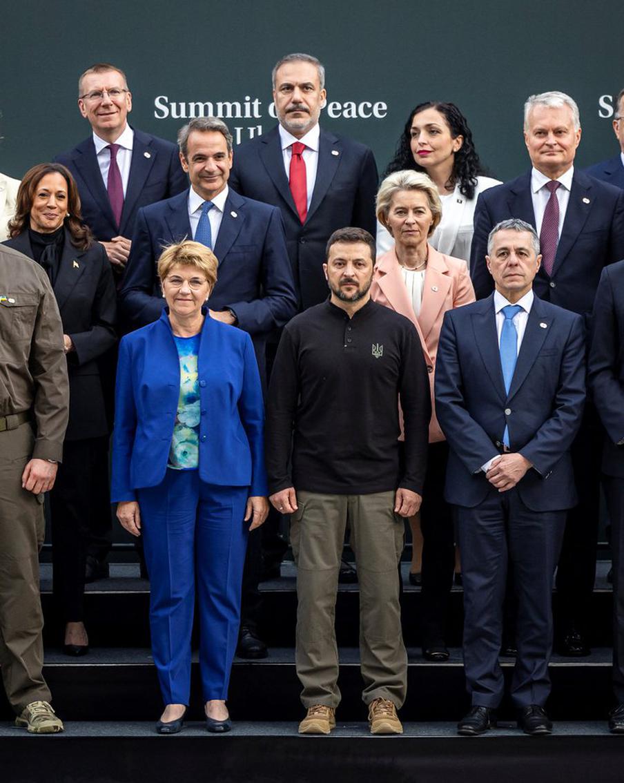 Медведев назвал позором саммит по Украине в Швейцарии