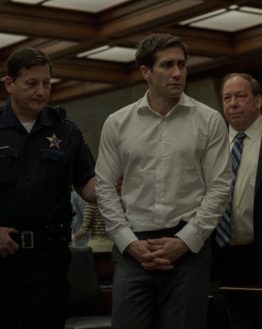 В Сети вышли первые серии судебной драмы "Презумпция невиновности". В центре сюжета – прокурор, которого обвиняют в убийстве любовницы