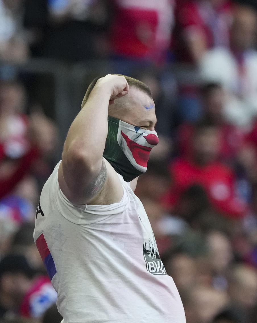 Сербы бились как на поле, так и за его пределами