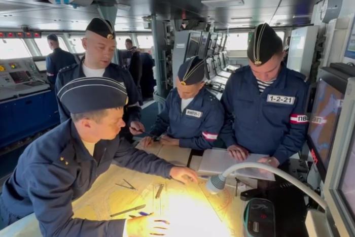 Тихоокеанский флот начал развёртывание для учений с участием 40 кораблей