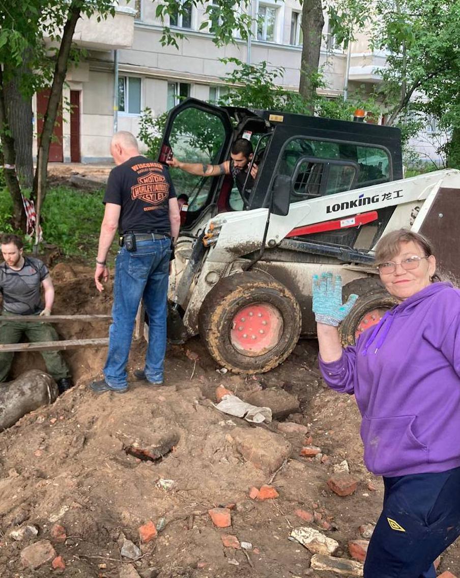 Советская богиня с ракеткой 30 лет пролежала в земле: как жители Щукина откопали реликвию