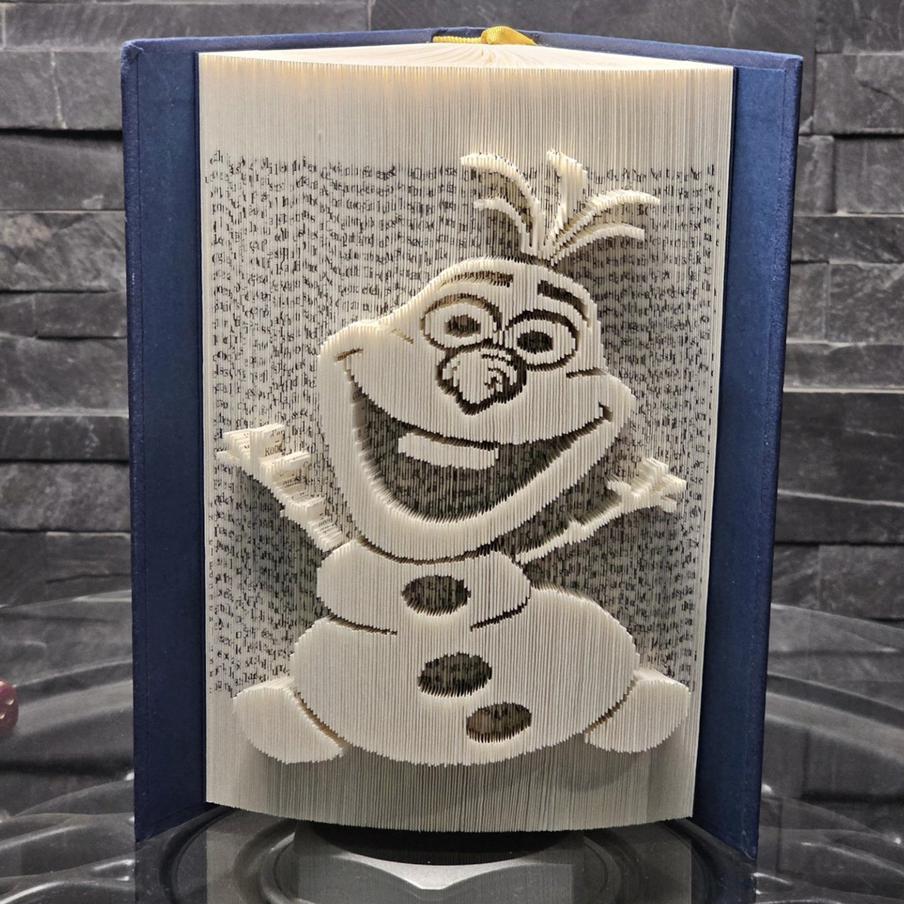 Фигурки из книг.