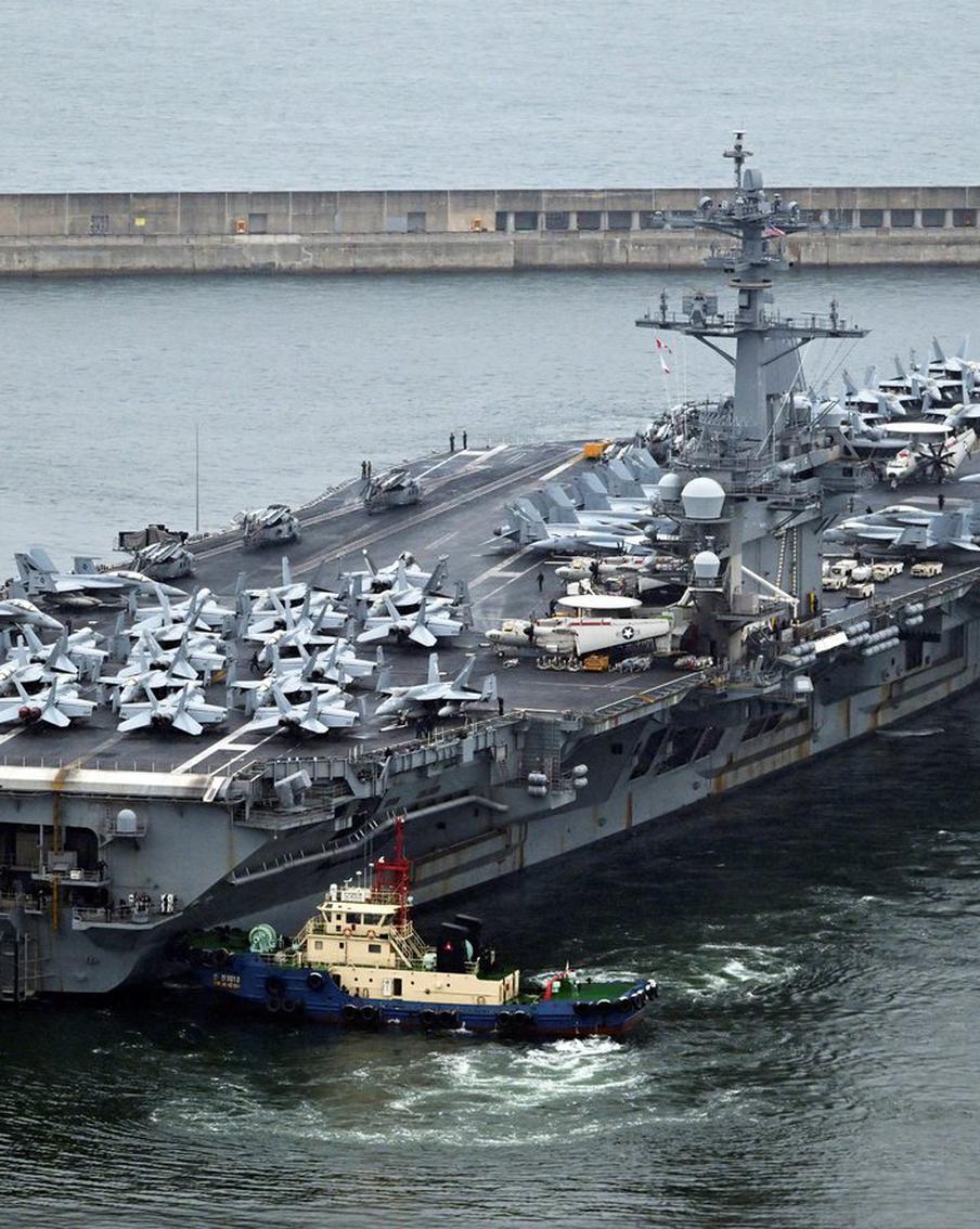 Американский авианосец прибыл в Южную Корею