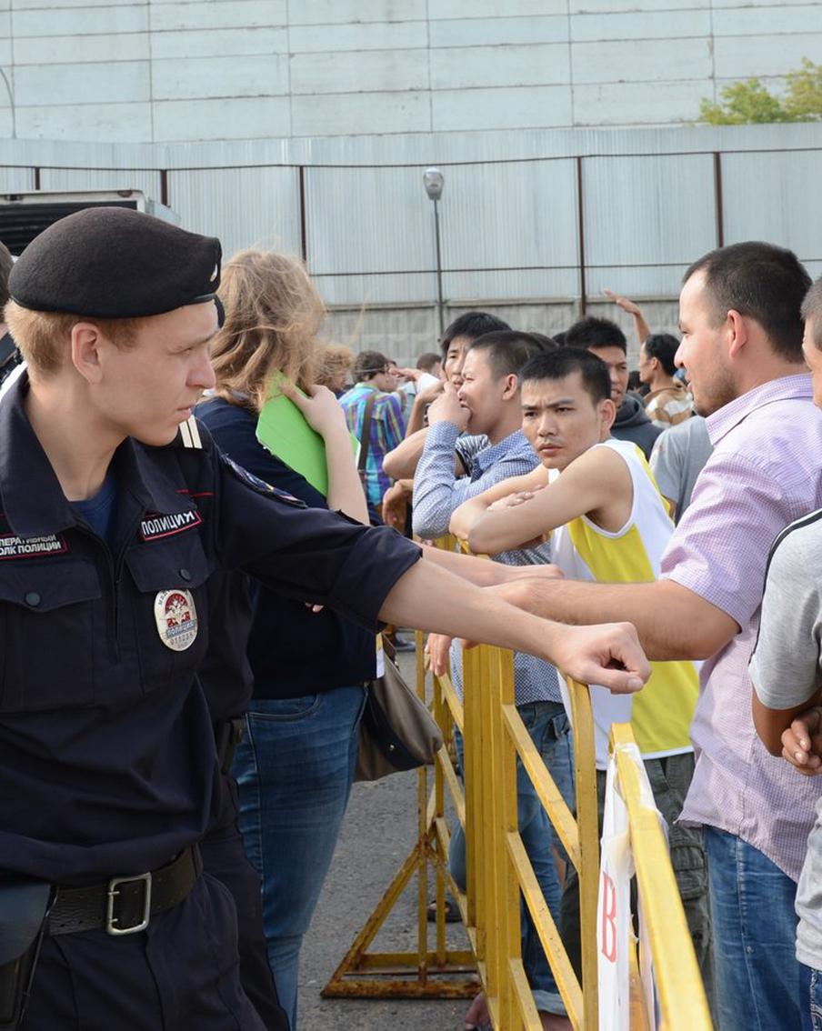 Бастрыкин заявил о необходимости изменить миграционную политику в России