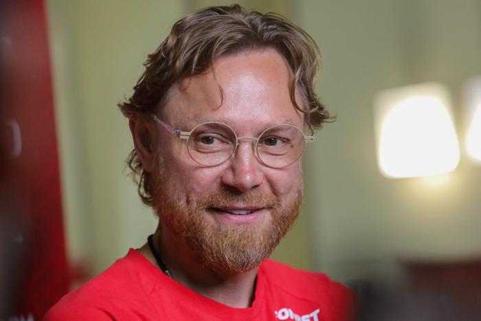 Российский футбольный союз продлил полномочия действующего главного тренера сборной Валерия Карпина на четыре года