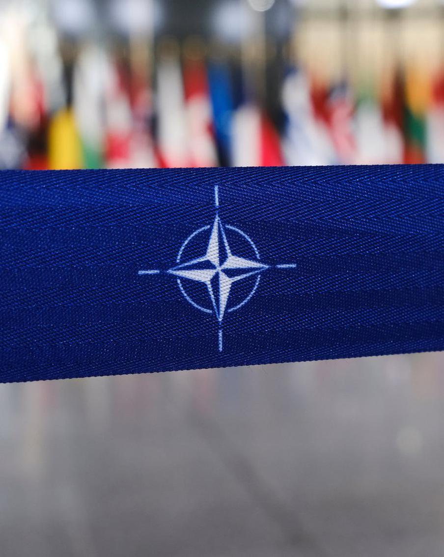 НАТО не пускает наших журналистов на саммит, Севастополь планируют укрепить: хроника очередных событий украинского кризиса