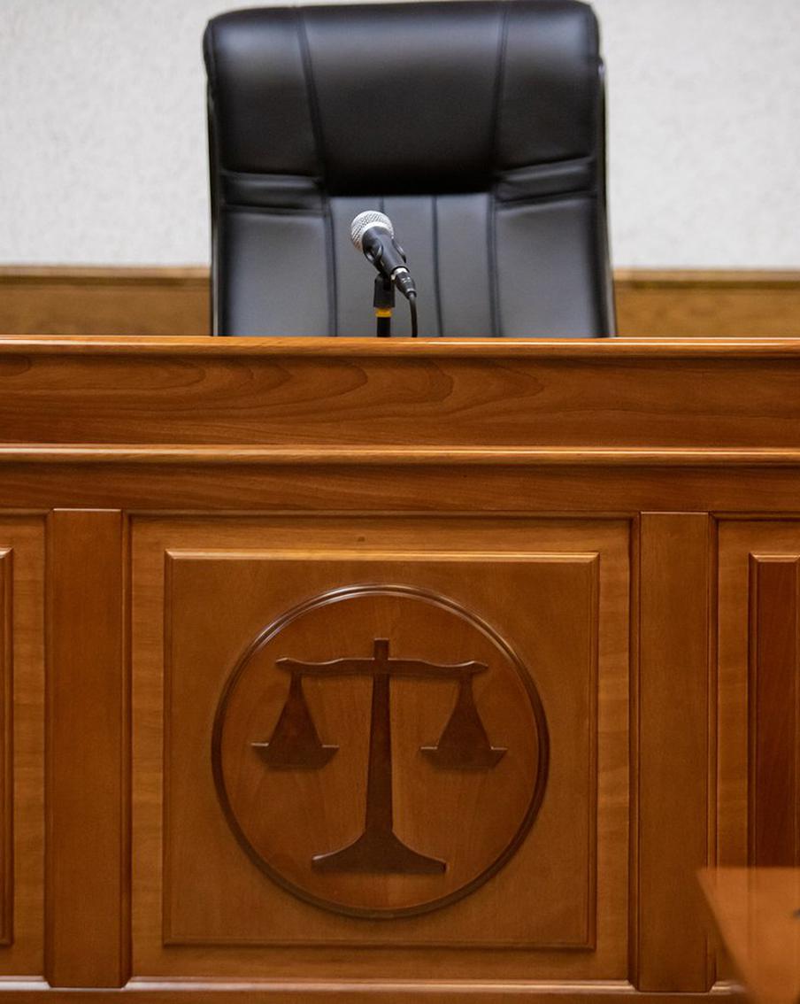 В России заочно арестовали экс-премьера и экс-главу МИД Украины