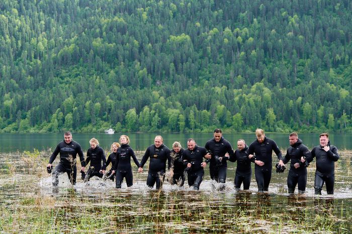 Медведи, грибы и ягоды: обсуждаем реалити "Последний герой. Русский сезон"
