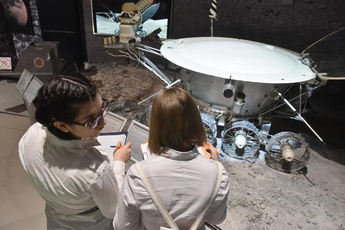 Город выделит больше бесплатных автобусов для проекта "Музеи — детям"