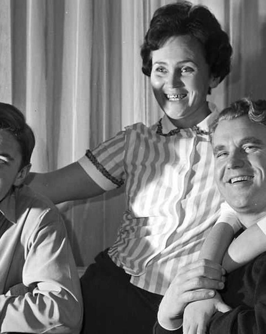 В честь Дня семьи, любви и верности собрали истории о любви, вышедшей за пределы земной атмосферы