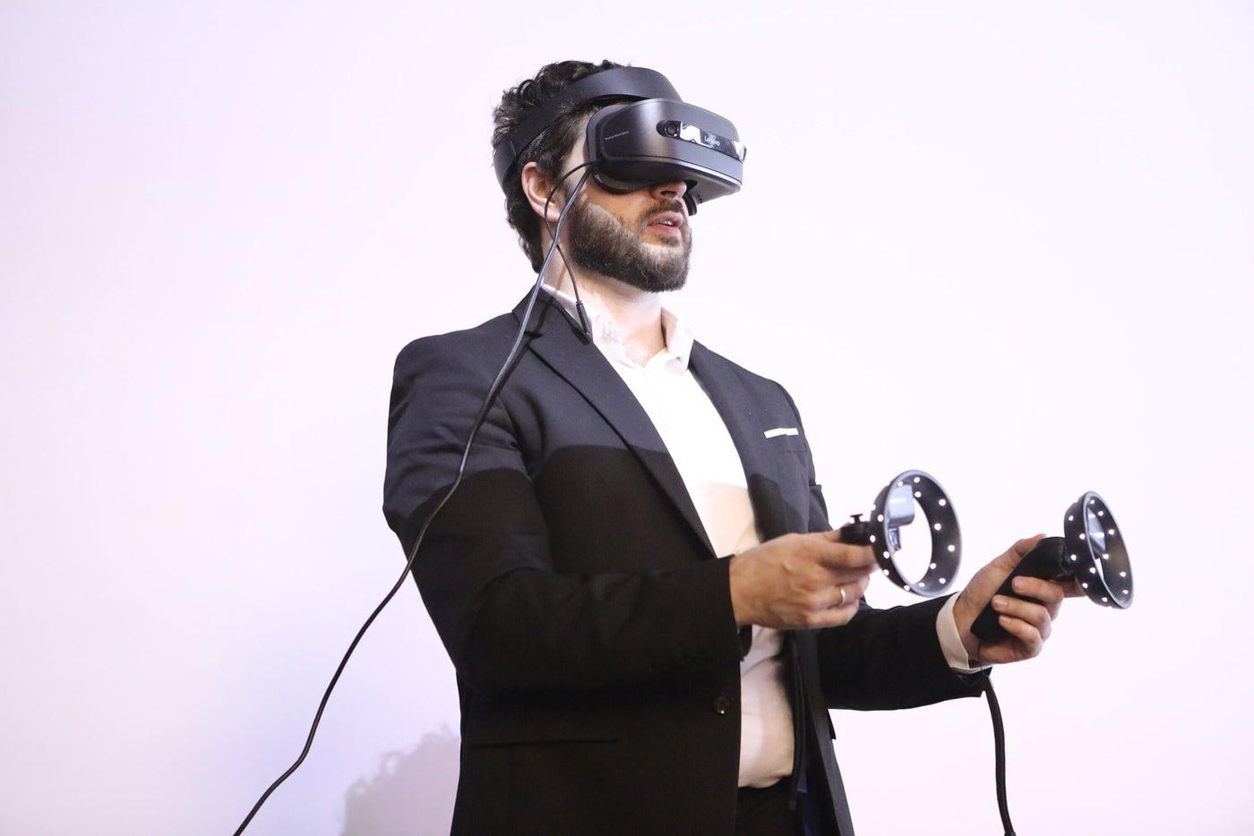 Официальная церемония открытия проекта CannesXRussia: NewImages of VR в центре современного искусства "М'АРС".