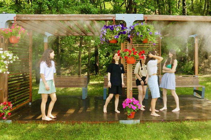 Водяной туман в парках помогает охлаждаться москвичам