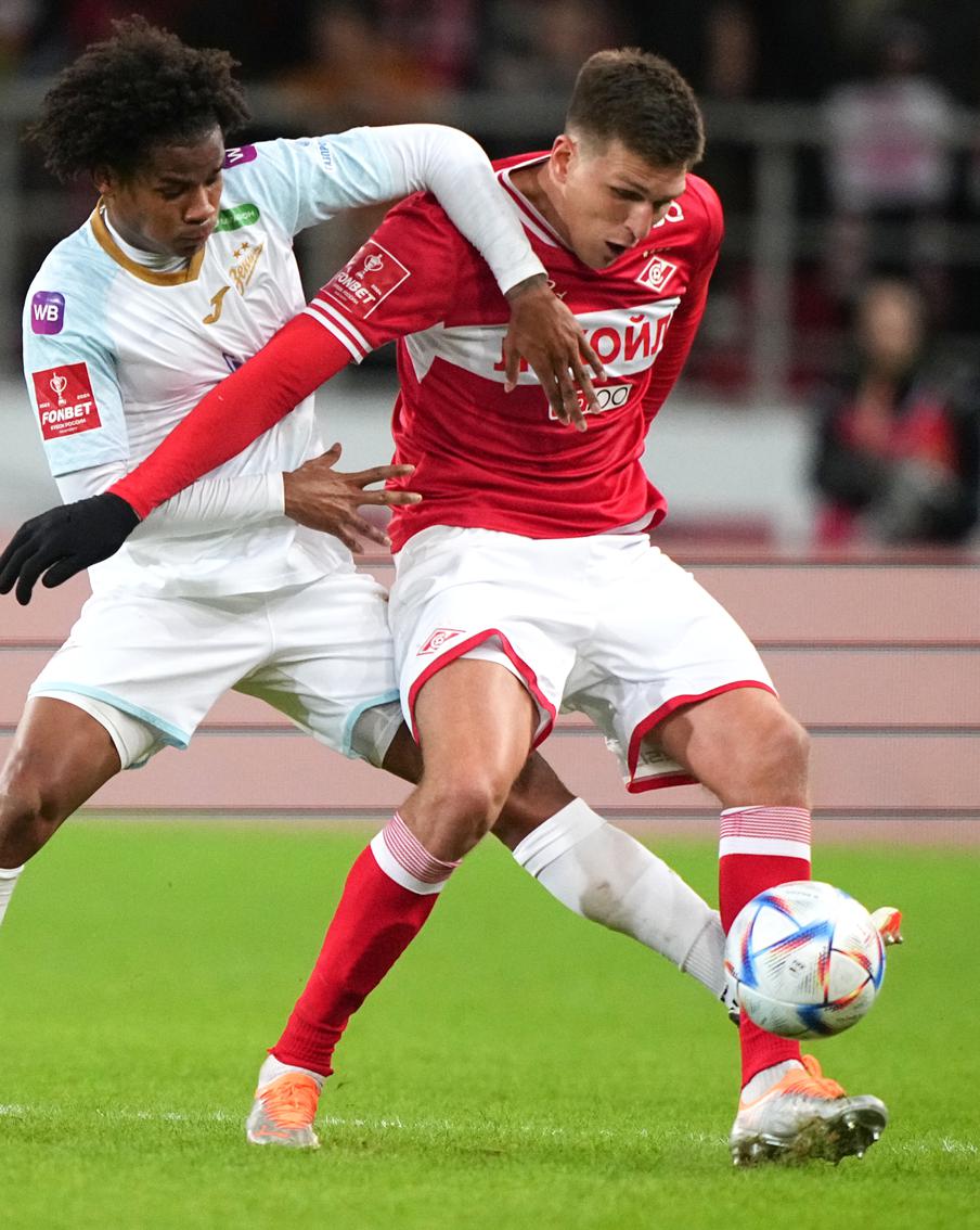 Александр Соболев близок к переходу в "Зенит". Сделка состоится в ближайшее время